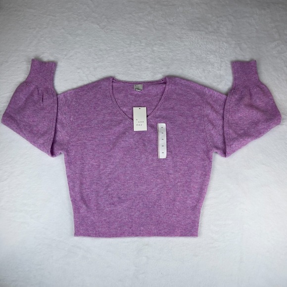 a new day Sweaters - A New Day Sweater Women's XS Purple Cozy Knit Ribbed Hem Stretch V-Neck Pullover